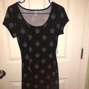 Printed black and white dress